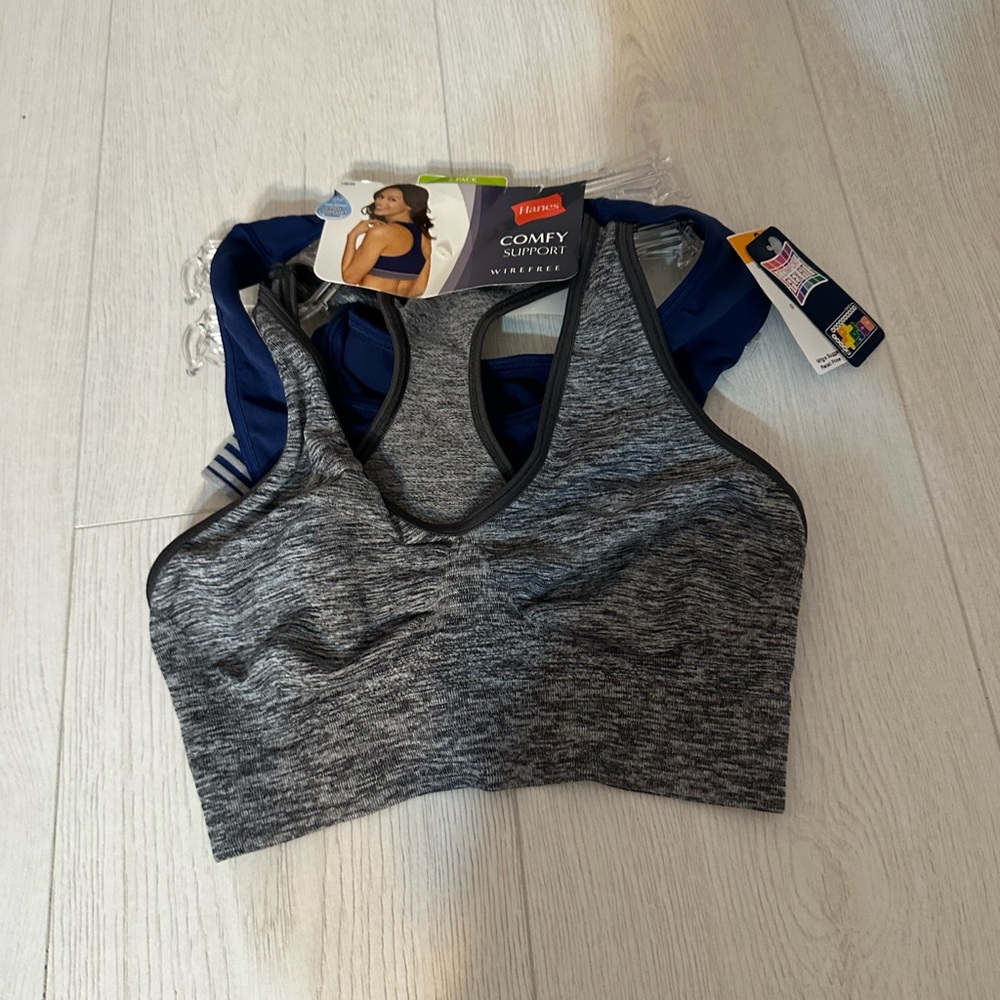 New Hanes comfy support wirefree brallete 2 pack